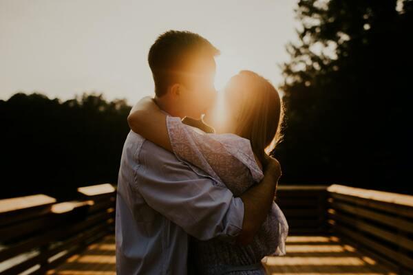 Faça uma edição romântica para comemorar o Dia do Beijo
