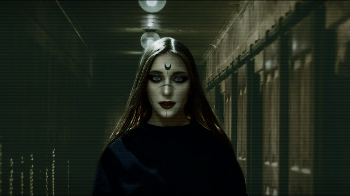 How to Edit a Creepy Halloween Photo with Airbrush