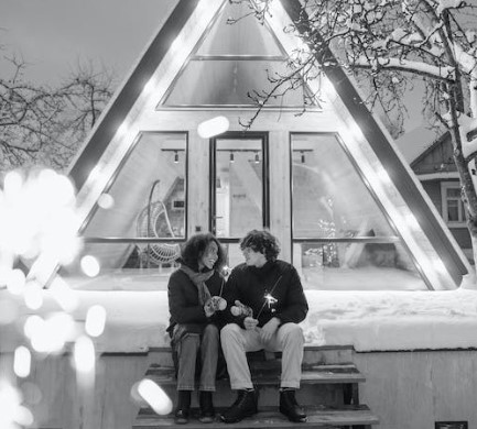 5 Airbrush Tools to Create Engaging Promotional Content this Winter