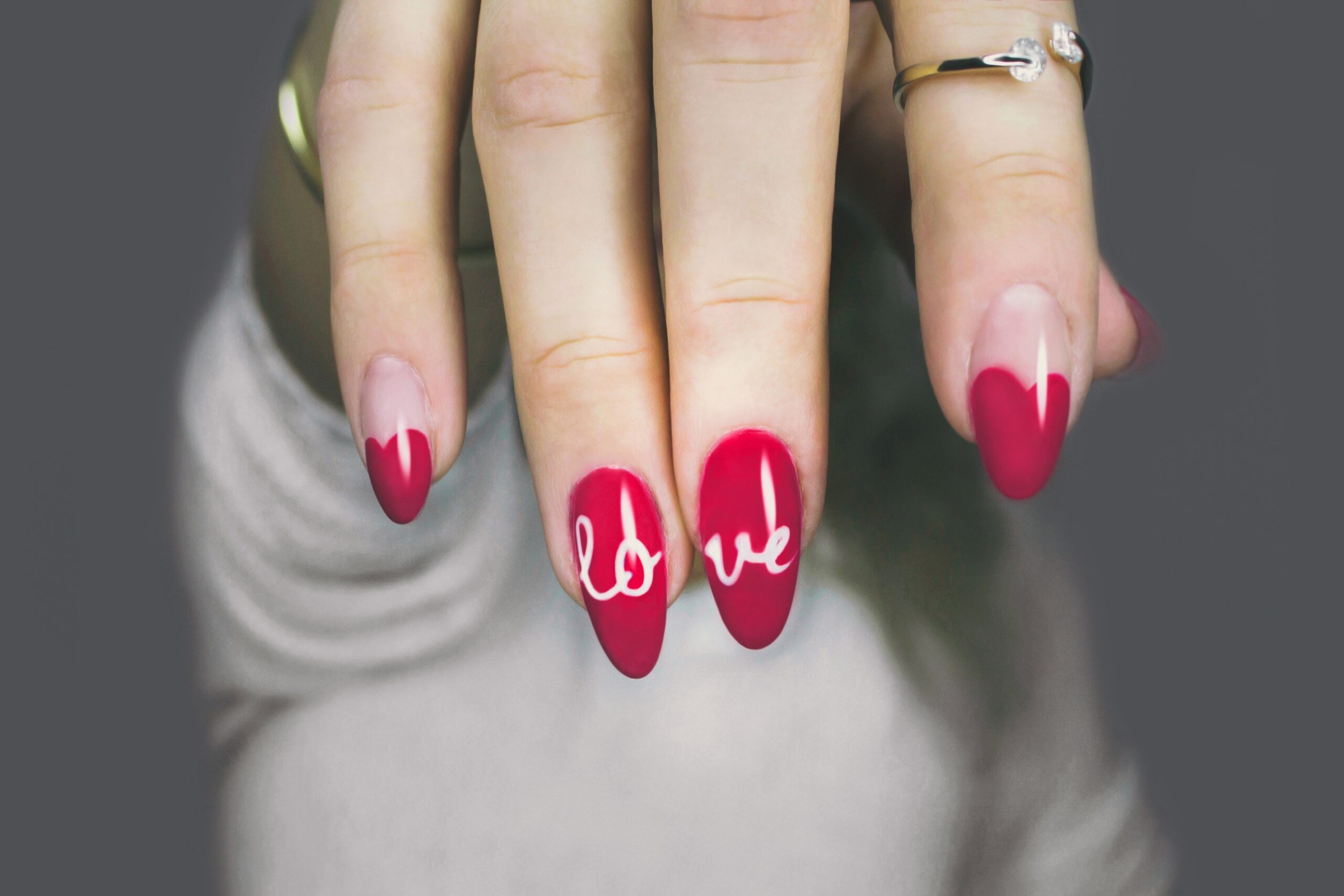 Give Yourself the Perfect Virtual Manicure with these Airbrush Tools