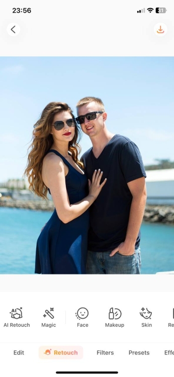 Airbrush Background App Screenshot EN - couple 1
