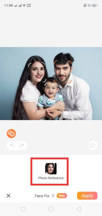 Airbrush Face Fix App Screenshot EN - family photo reference