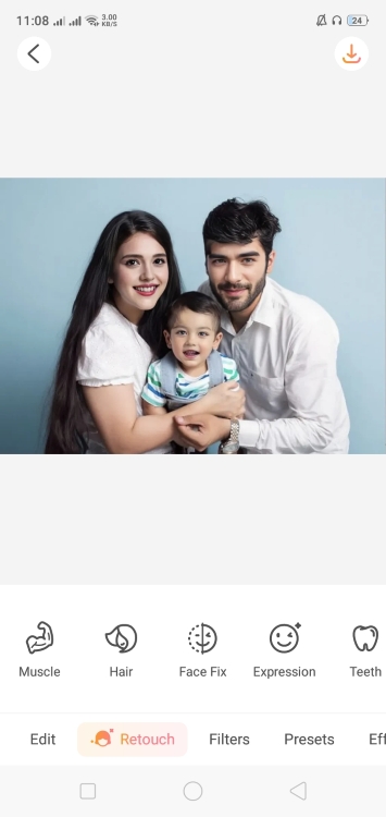 Airbrush Face Fix App Screenshot EN - family
