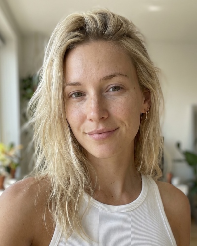 Beauty Filter - example blonde woman before